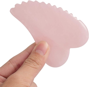 Gua Sha Facial Tool Comb Edge Gua Sha Tool Guasha Scraping Tool Rose Quartz Gua Sha Comb Gua Sha Scraping Massage Tool Guasha Board for SPA Acupuncture Therapy Unique Comb Edge Gua Sha Board (Heart)