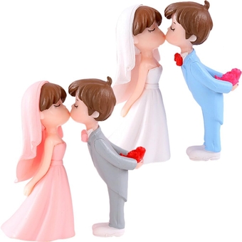2 Pairs Micro Landscape Couple Wedding Miniature Figurines Couple Sculpture Wedding Lover Gift and Mrs Couple Figurine Couple Adorn Groom Gift Mushroom Bride Plastic Accessories