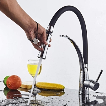 Kitchen Sink Faucet, 360° Swivel Kitchen Mixer Taps with Black Silicone Hose Chrome Finish, Kitchen Mixer Faucet 2 Modes Extractable Handheld Shower Pull Out Down Sprayer, Cold Hot Water Faucets