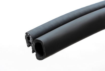 Trim door rubber seal large bulb 0.70" bulb diameter X 0.039"-0.23" grip range X 0.55" U height (3 Feet)